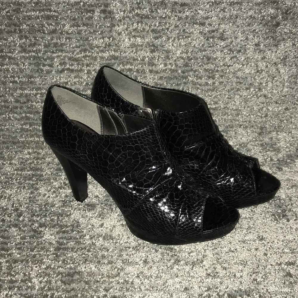 Worthington Sharla Black Heels/Booties Sz9 NIB